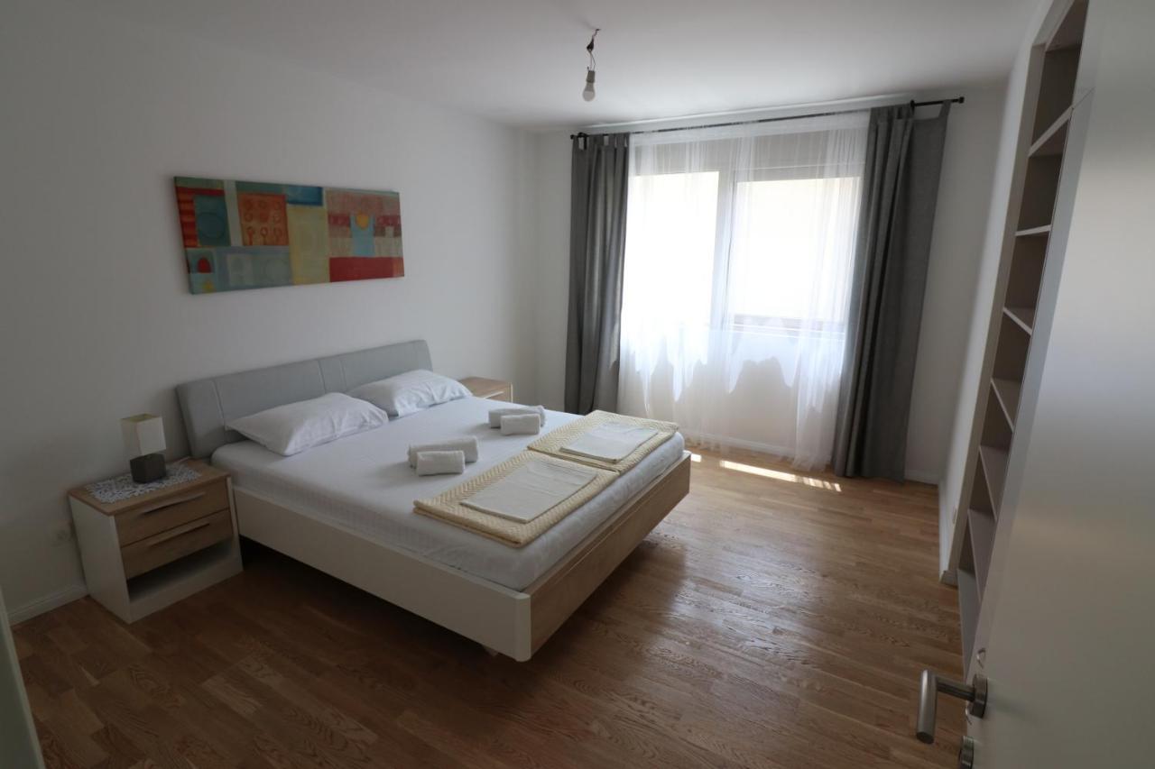 Apartment Sandrita Kotor Bagian luar foto