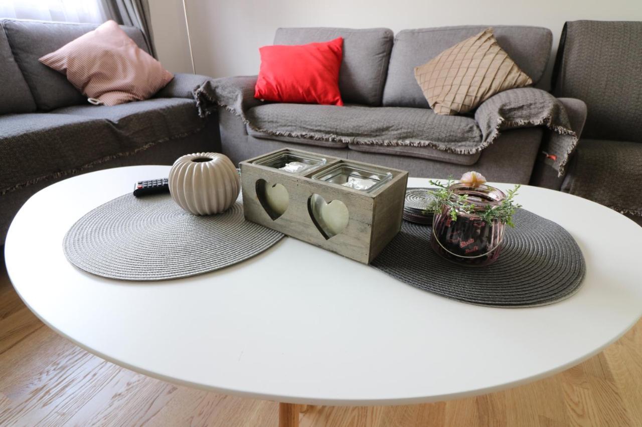 Apartment Sandrita Kotor Bagian luar foto